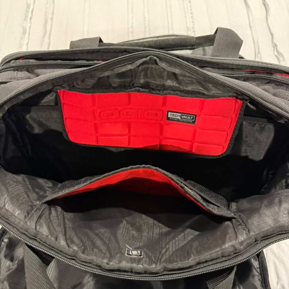 Ogio Briefcase - Picture 5 of 7
